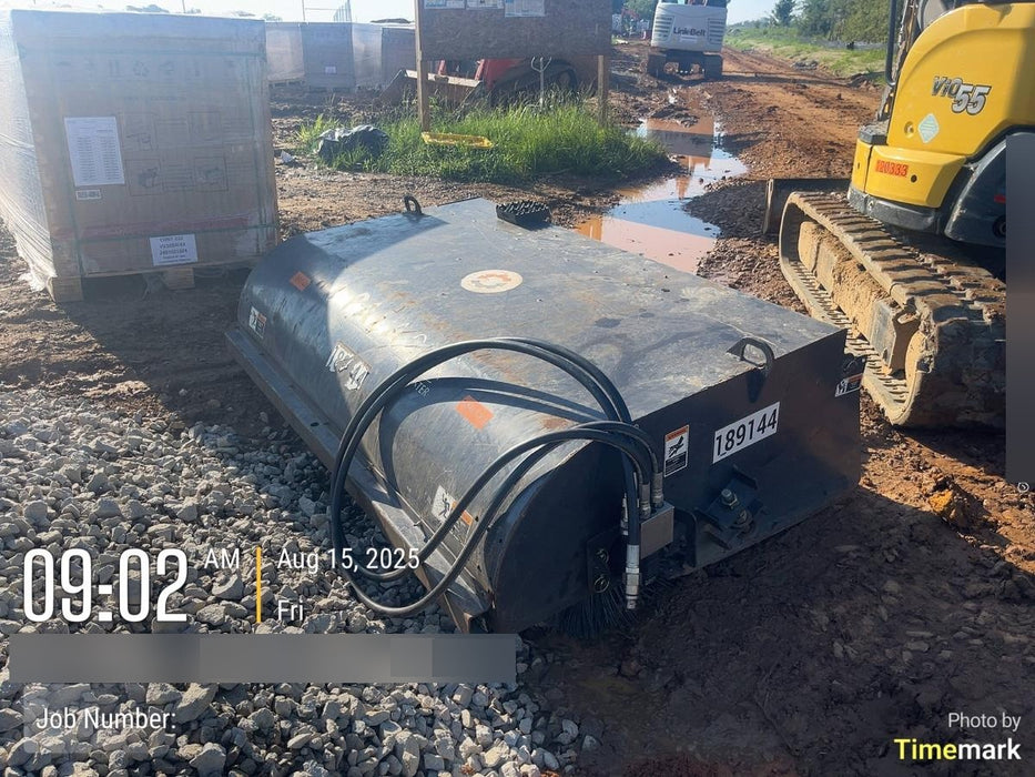 2021 PALADIN Sweepster SB72