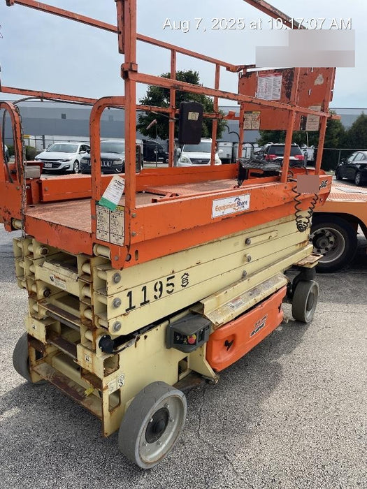2016 JLG 3246ES