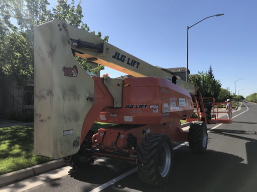 2020 JLG 800AJ
