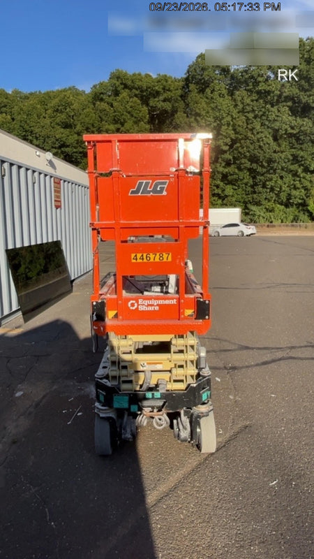 2024 JLG ES1932