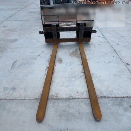 2025 ARROW MATERIAL HANDLING 24" Pallet Fork Frame