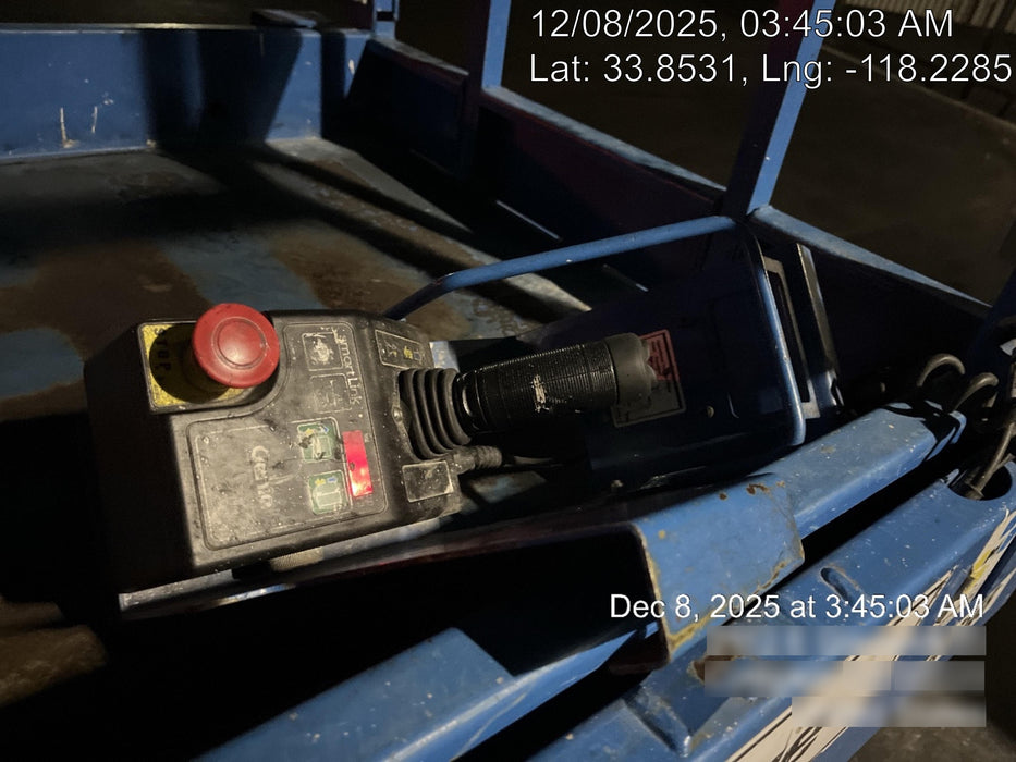 2020 Genie GS-3246 Standard, Folding full height swing gate, 800W Inverter