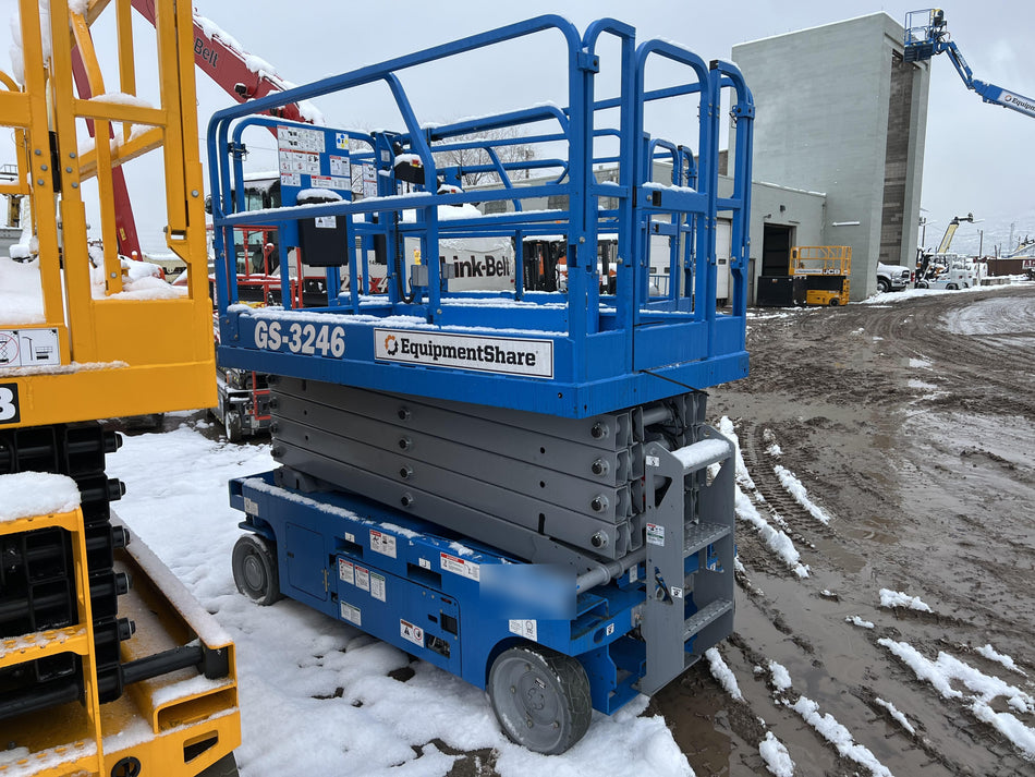 2022 GENIE GS-3246