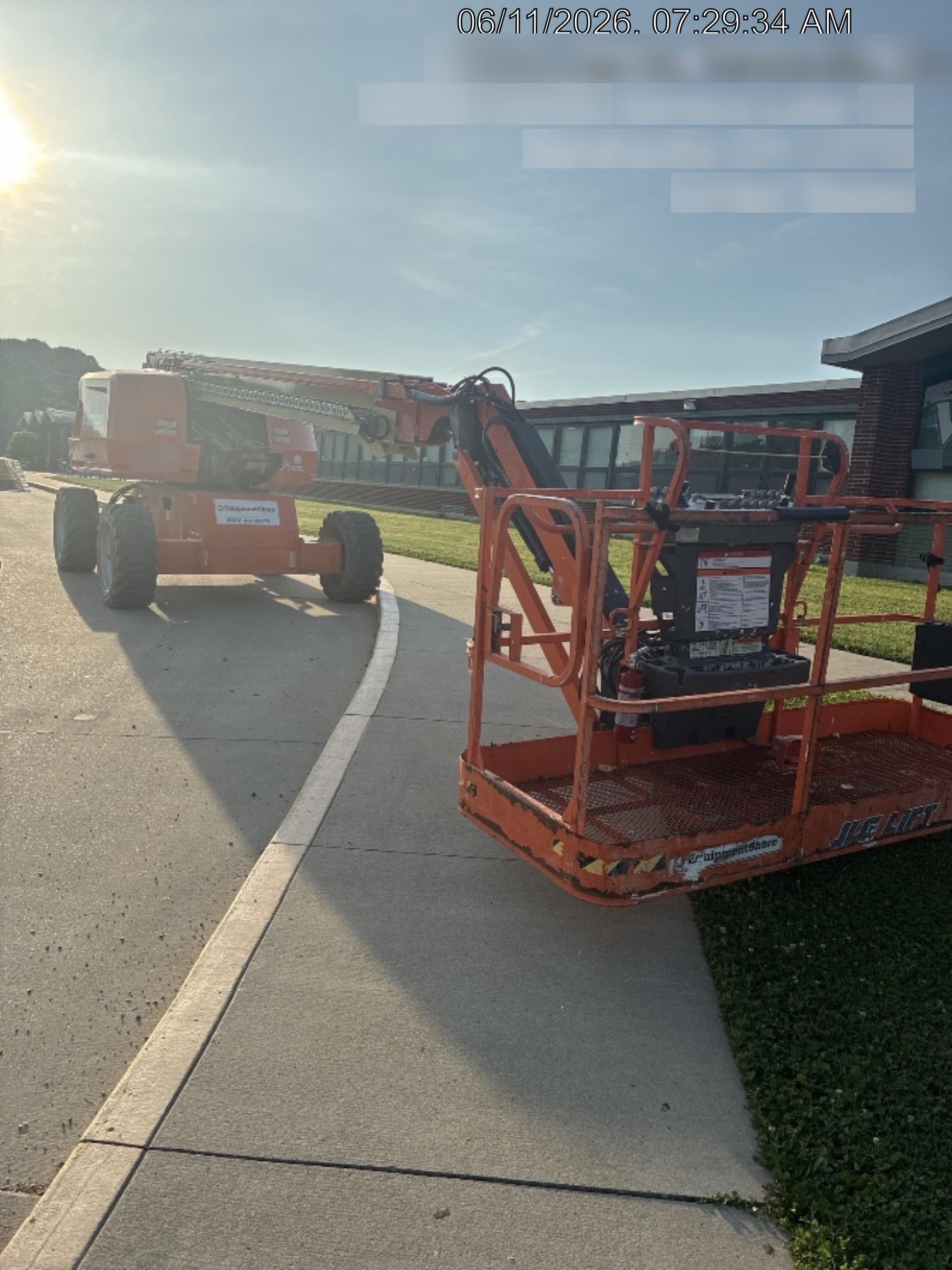 2021 JLG 660SJ