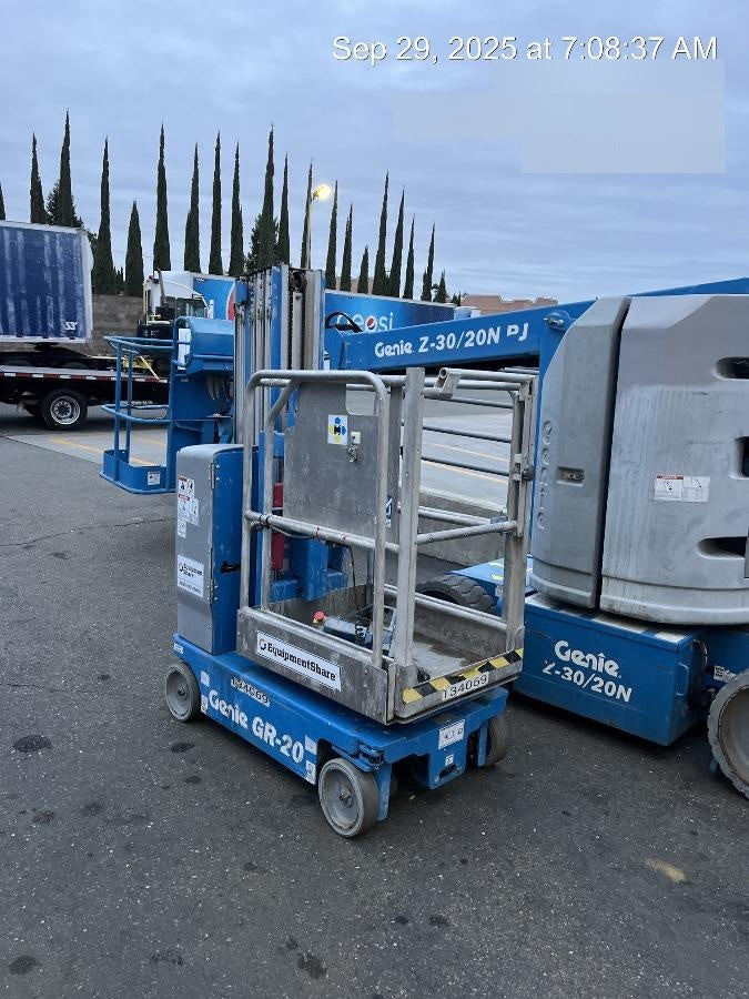 2021 GENIE GR-20