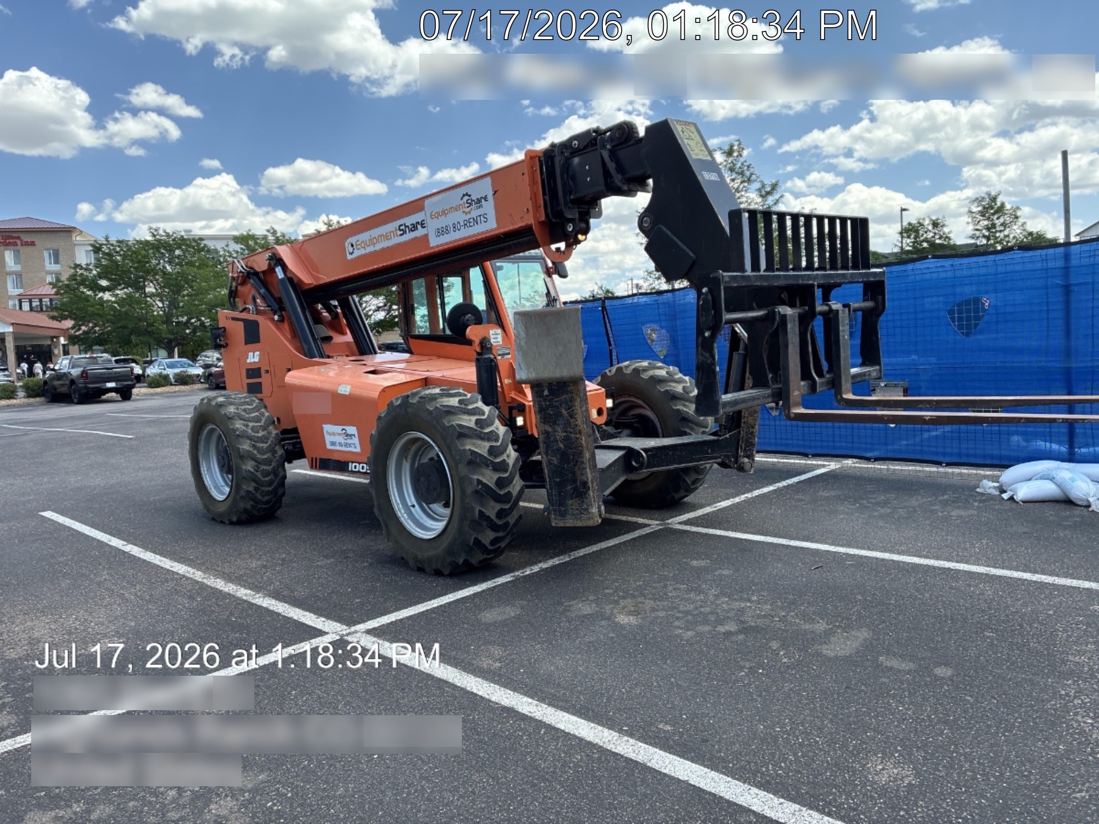 2018 Skytrak 10054 JLG Skytrak 10054, Solid Tires (shipping-Boss), CAB, Beacon and Work Light Package