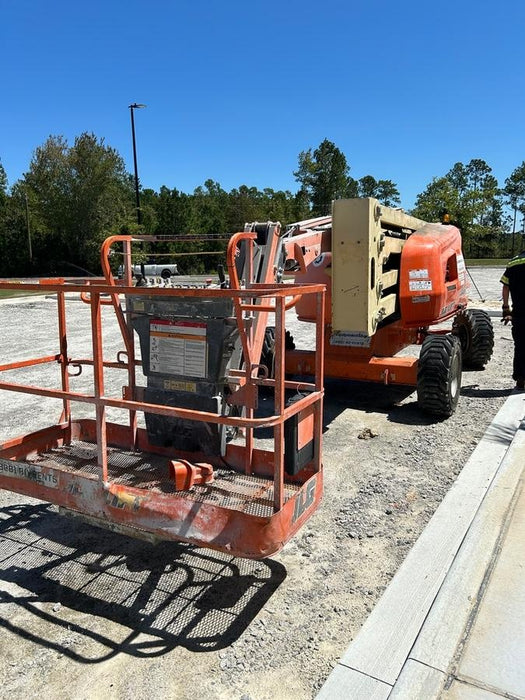 2019 JLG 450AJ