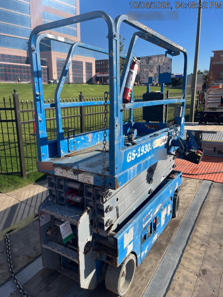 2019 Genie GS-1930 Fixed Rails with Chain Entry