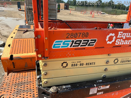 2022 JLG ES1932