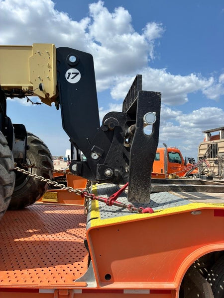 2025 JLG 1732