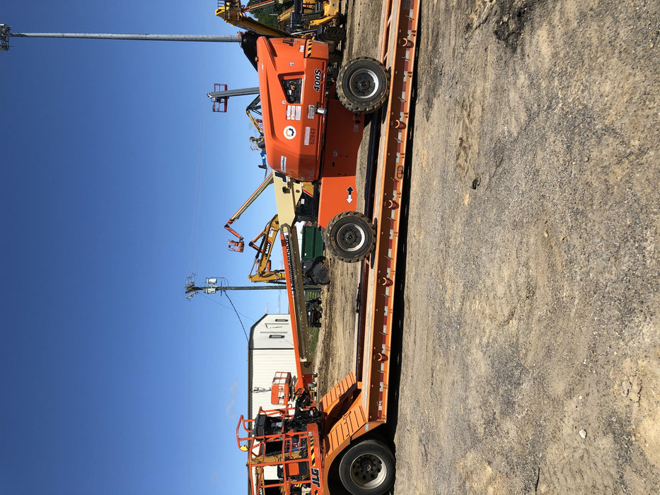2020 JLG 400S