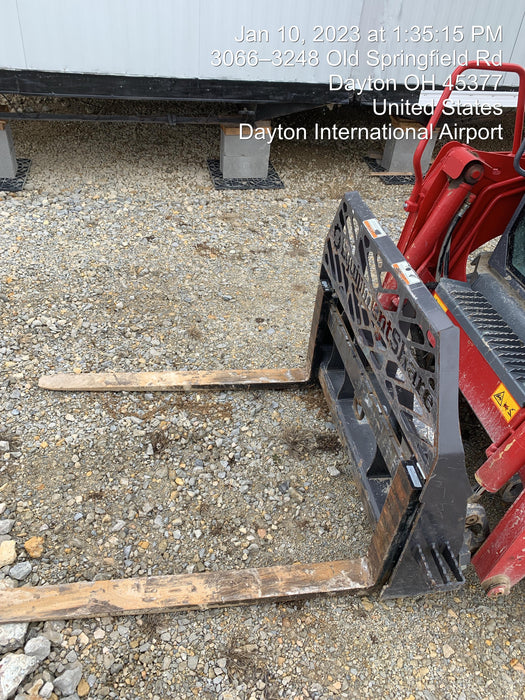 2021 PALADIN 48" Pallet Forks - Paladin