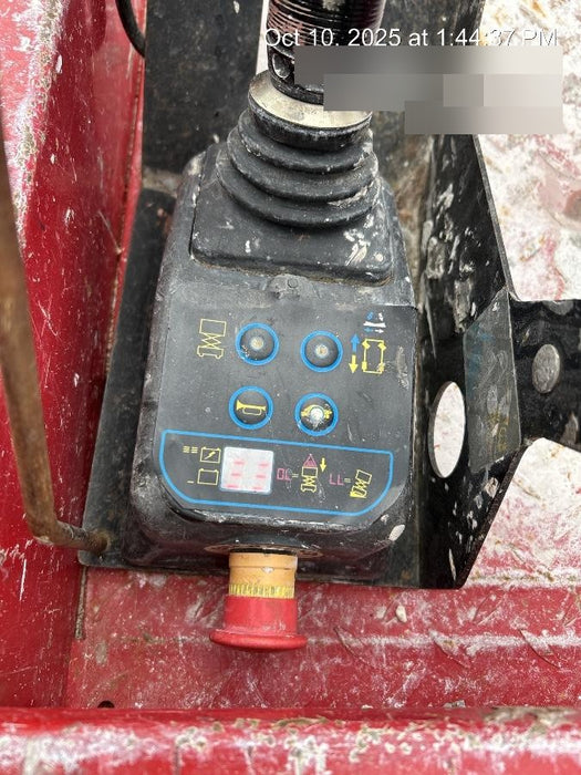 2020 MEC 1330SE Solid NM Tires, Steel Swing out Doors, LCS, Beacon, 900W Inverter