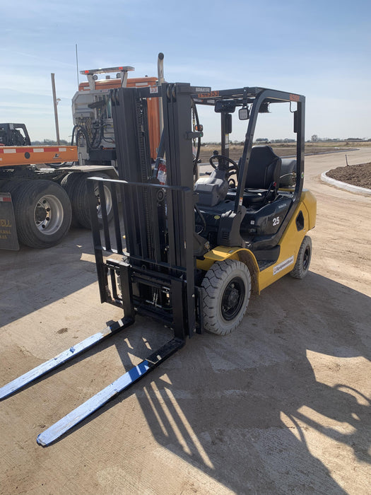 2021 KOMATSU FG25T-16