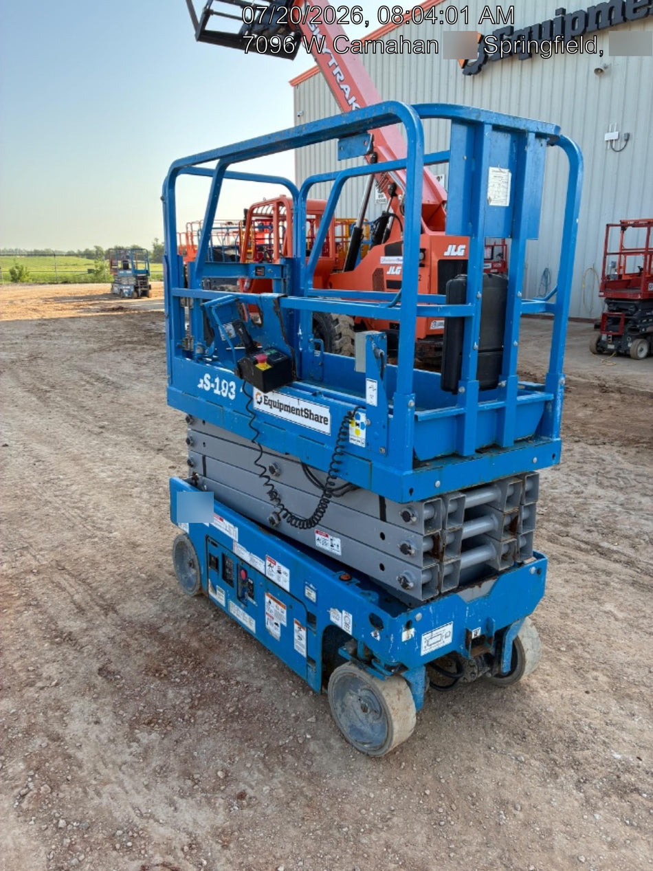 2020 Genie GS-1930 Solid Non Marking Tires, Beacon, Folding rails with half height swing gate
