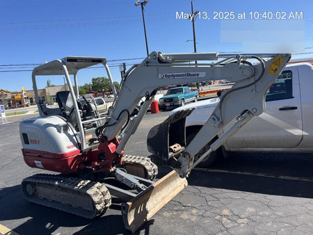 2023 TAKEUCHI TB235-2R