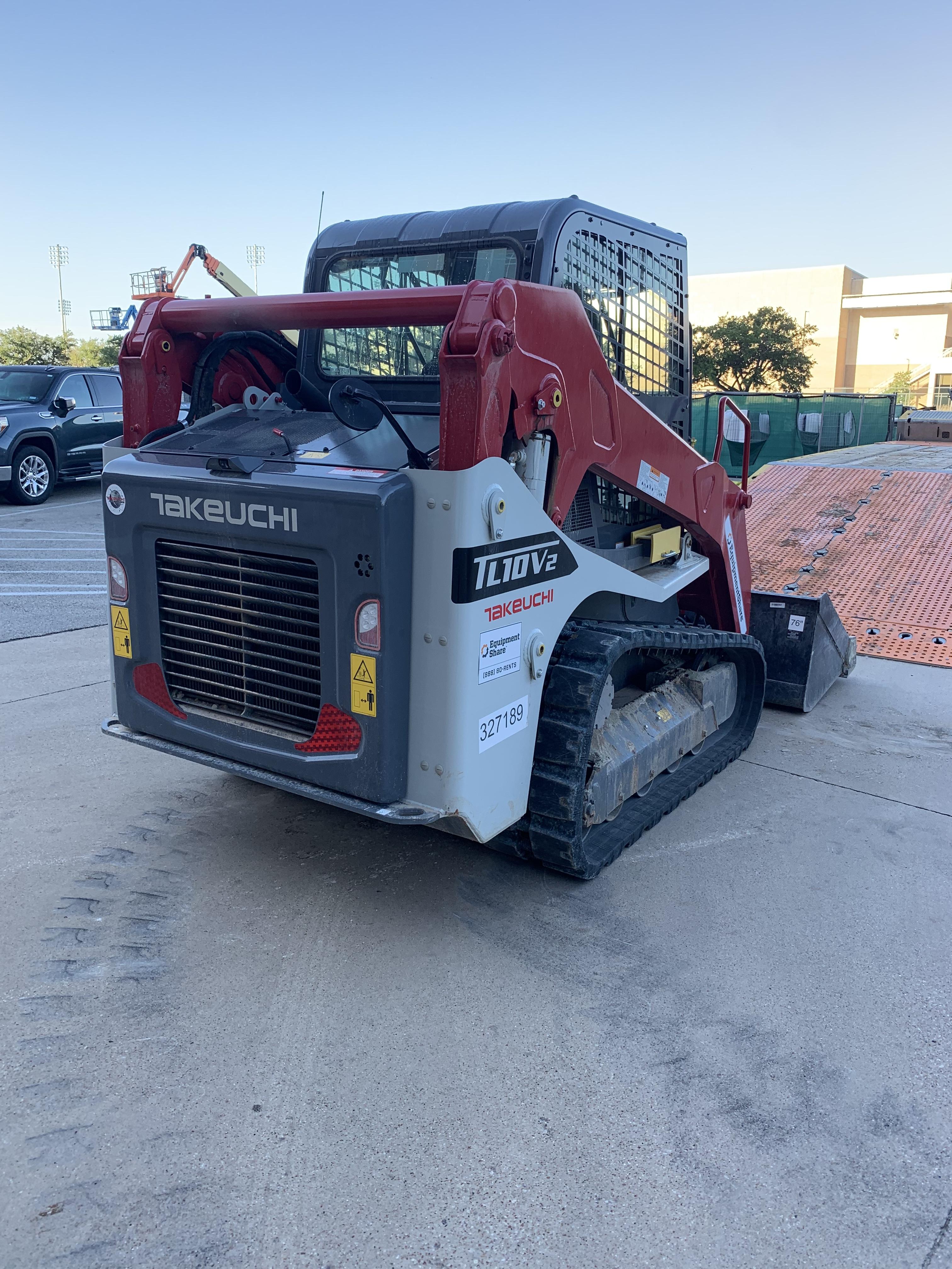 2023 TAKEUCHI TL10V2-CR