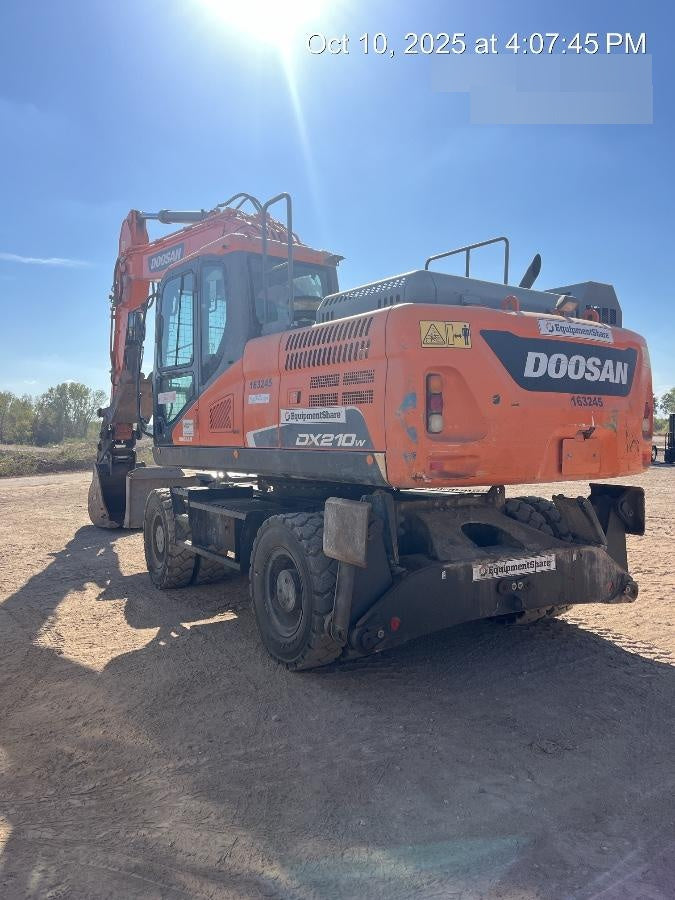 2019 Doosan DX210WE-5 Standard Wheeled Excavator, Hydraulic Quick Coupler