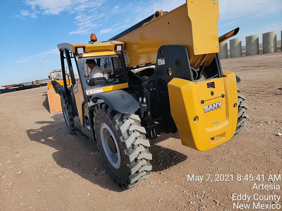 2021 SANY STH1056
