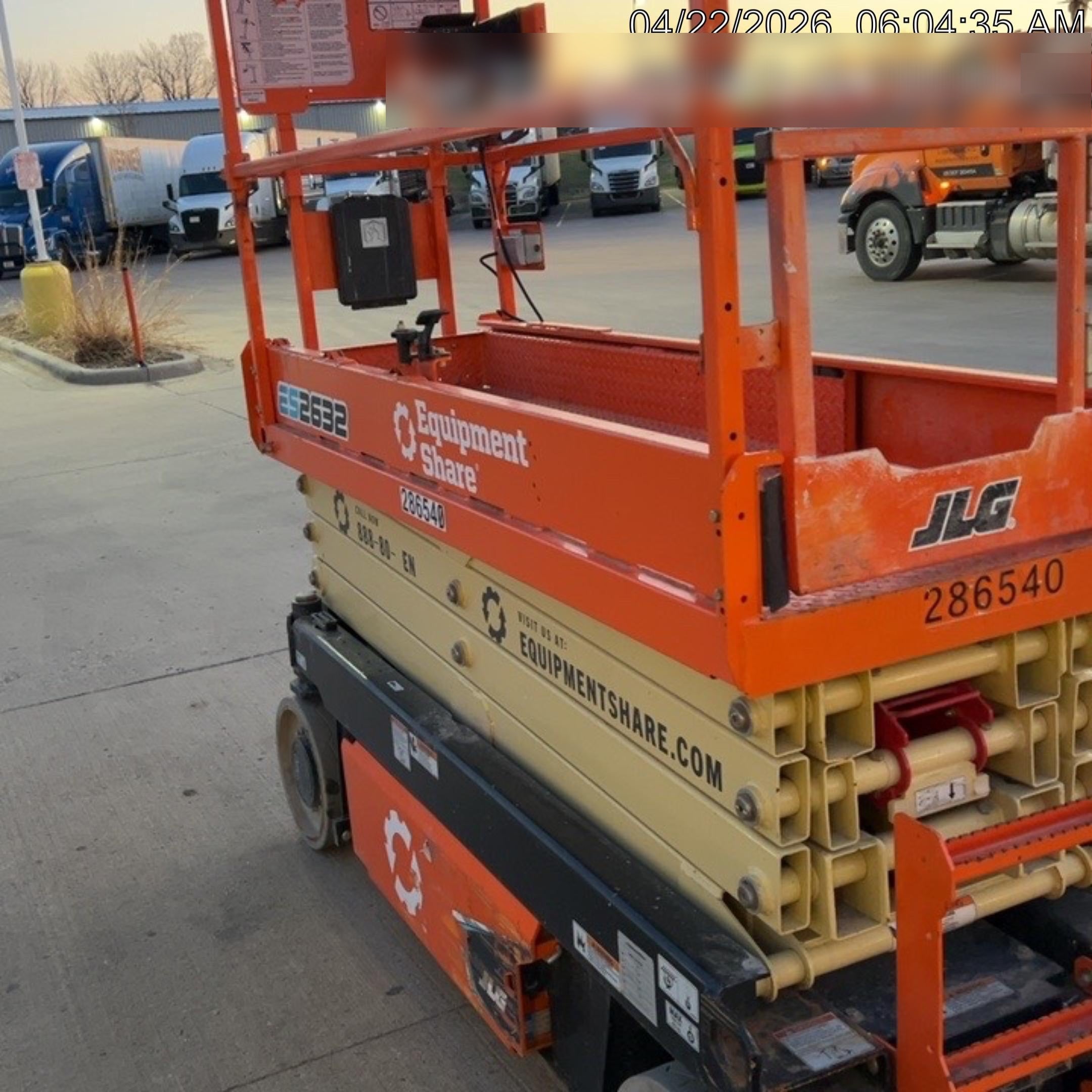 2022 JLG ES2632