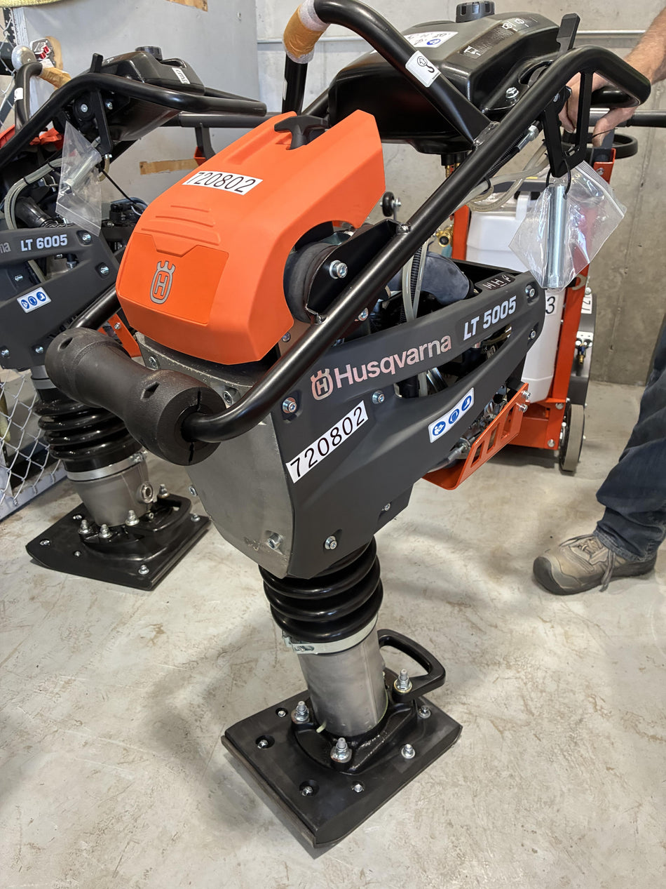 2026 HUSQVARNA LT5005