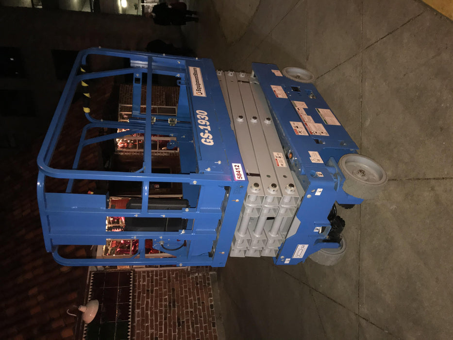 2019 Genie GS-1930 Half Height Swing Gate, 800W Inverter