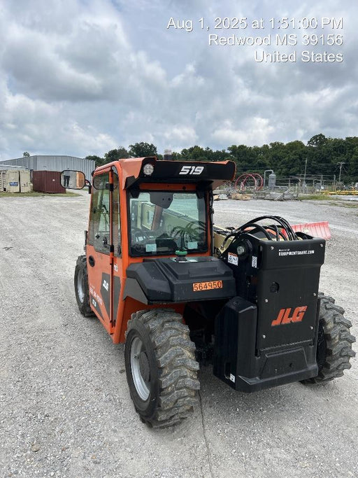 2025 JLG 519
