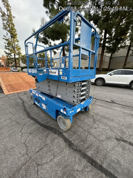 2020 Genie GS-3246 Standard, Folding full height swing gate, 800W Inverter