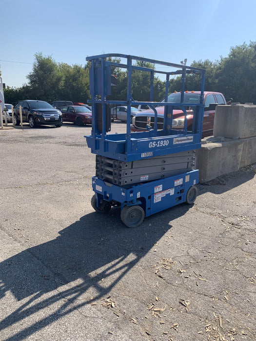2020 Genie GS-1930 Solid Non Marking Tires, Beacon, Folding rails with half height swing gate