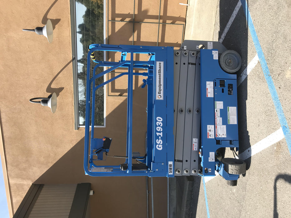 2019 Genie GS-1930 Half Height Swing Gate, 800W Inverter