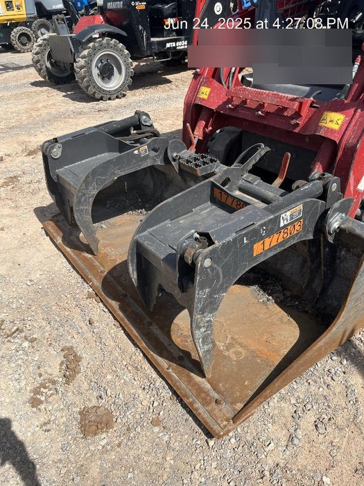 2021 PALADIN 76" Scrap Grapple Bucket - Paladin