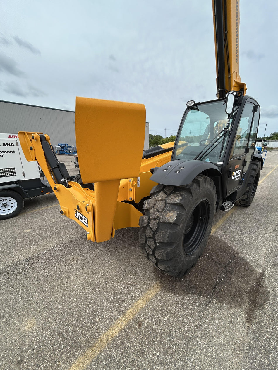 2026 JCB 514-56