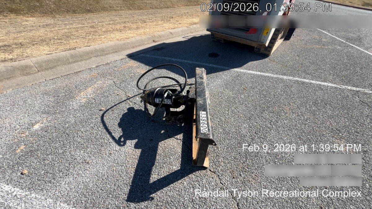 2023 AUGER TORQUE 3300-30