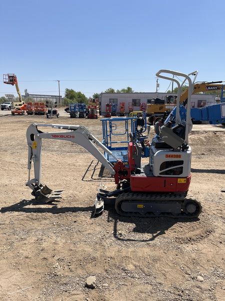 2023 TAKEUCHI TB210R