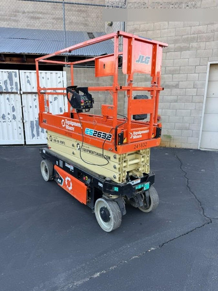 2022 JLG ES2632