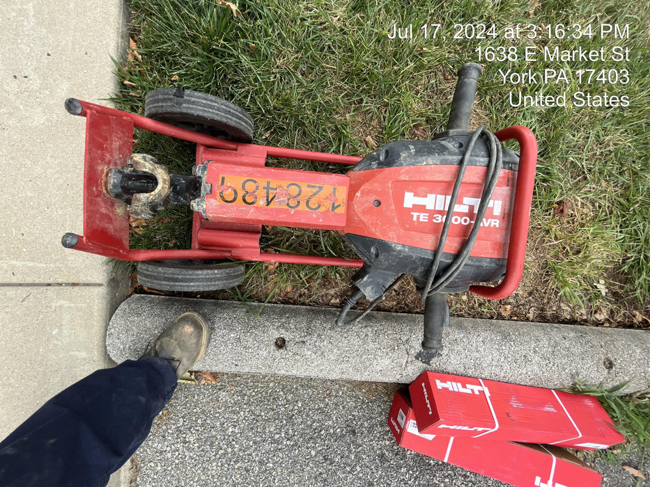 2021 HILTI TE 3000-AVR