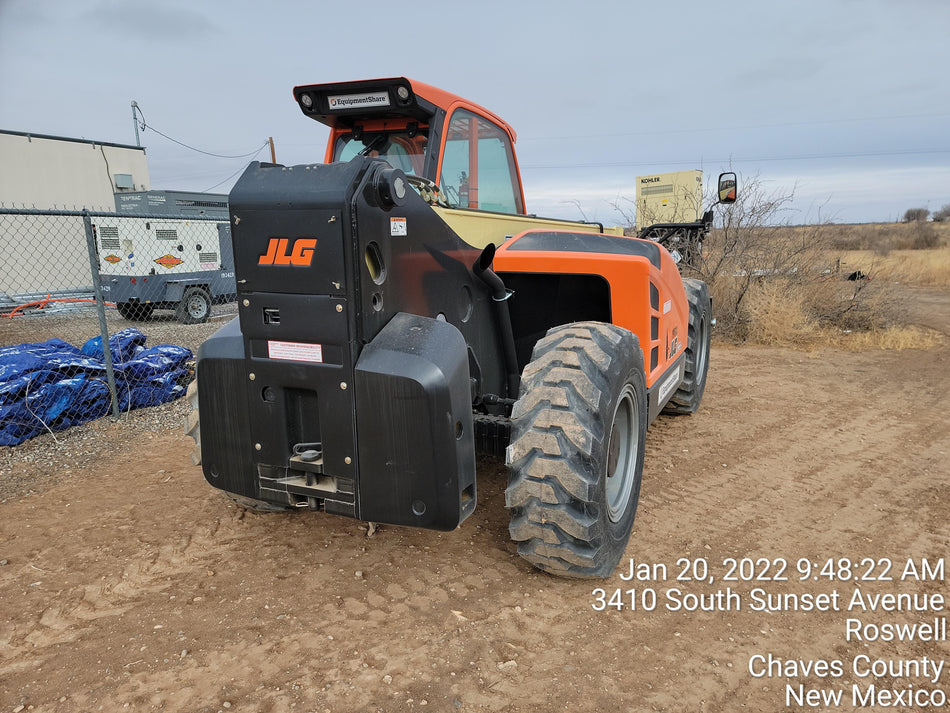 2021 JLG 1732