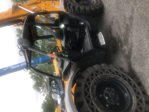2020 JCB 509-42 Canopy, Solid Tires, Work Lights, Beacon, Aux Hydraulics, Back up Alarm, Lifting Eye, ES Decals