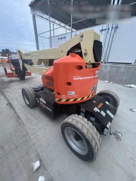 2024 JLG E450AJ