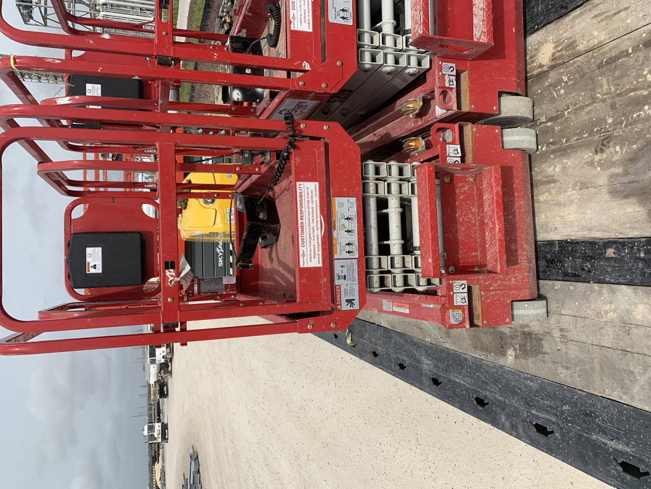 2019 MEC 1330SE MEC 1330SE w/ES Track Hardware, Full Extended 2 Year Warranty