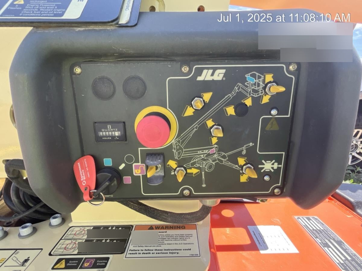 2021 JLG T350
