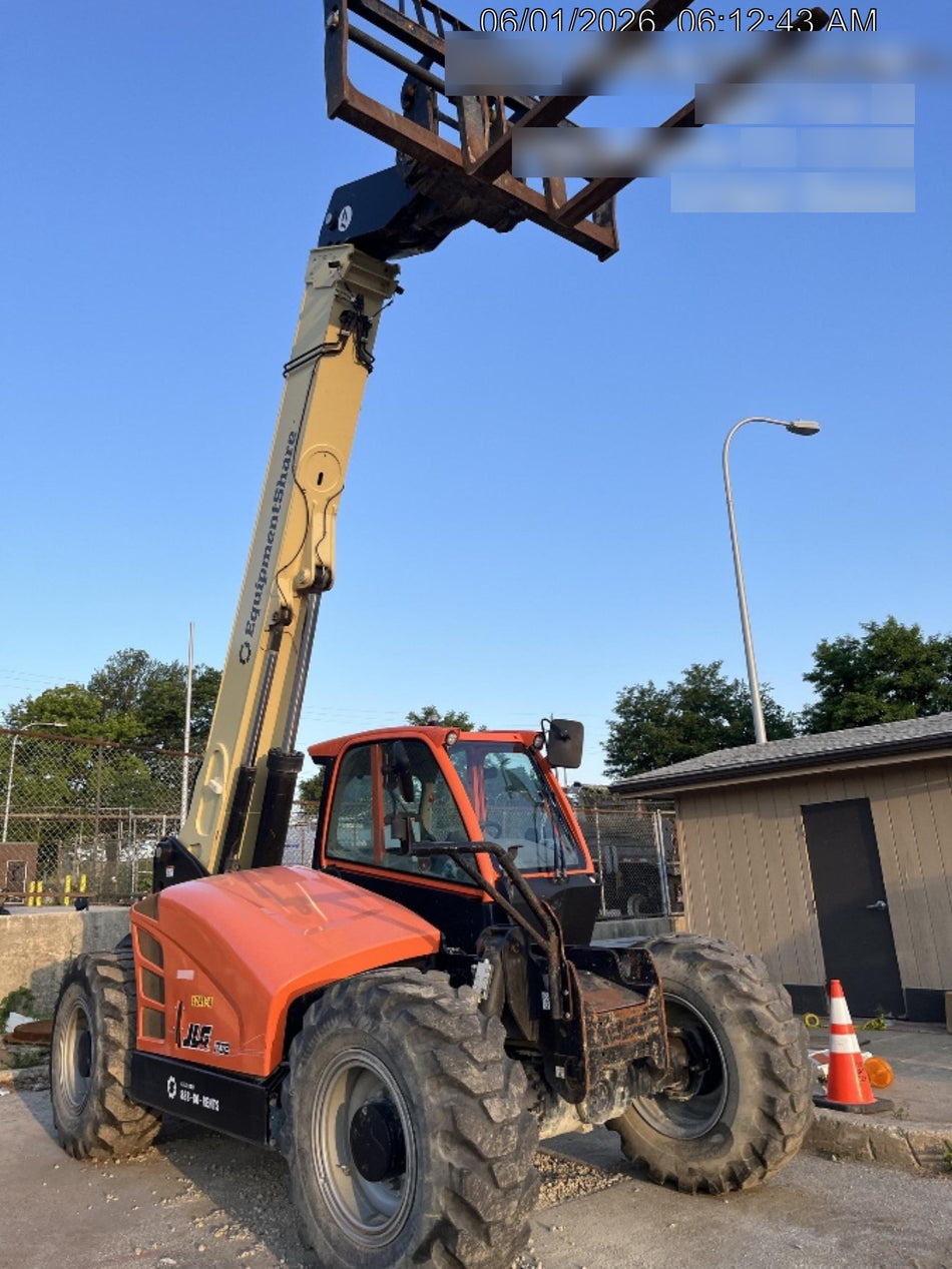 2024 JLG 1732
