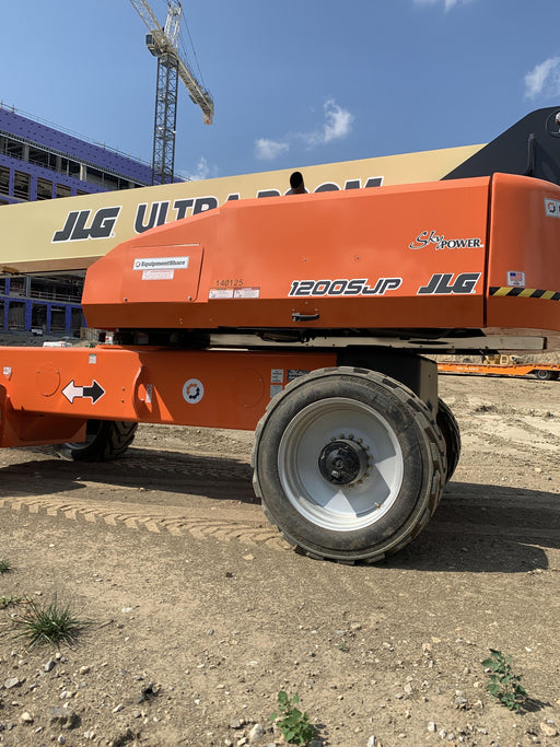 2021 JLG 1200SJP