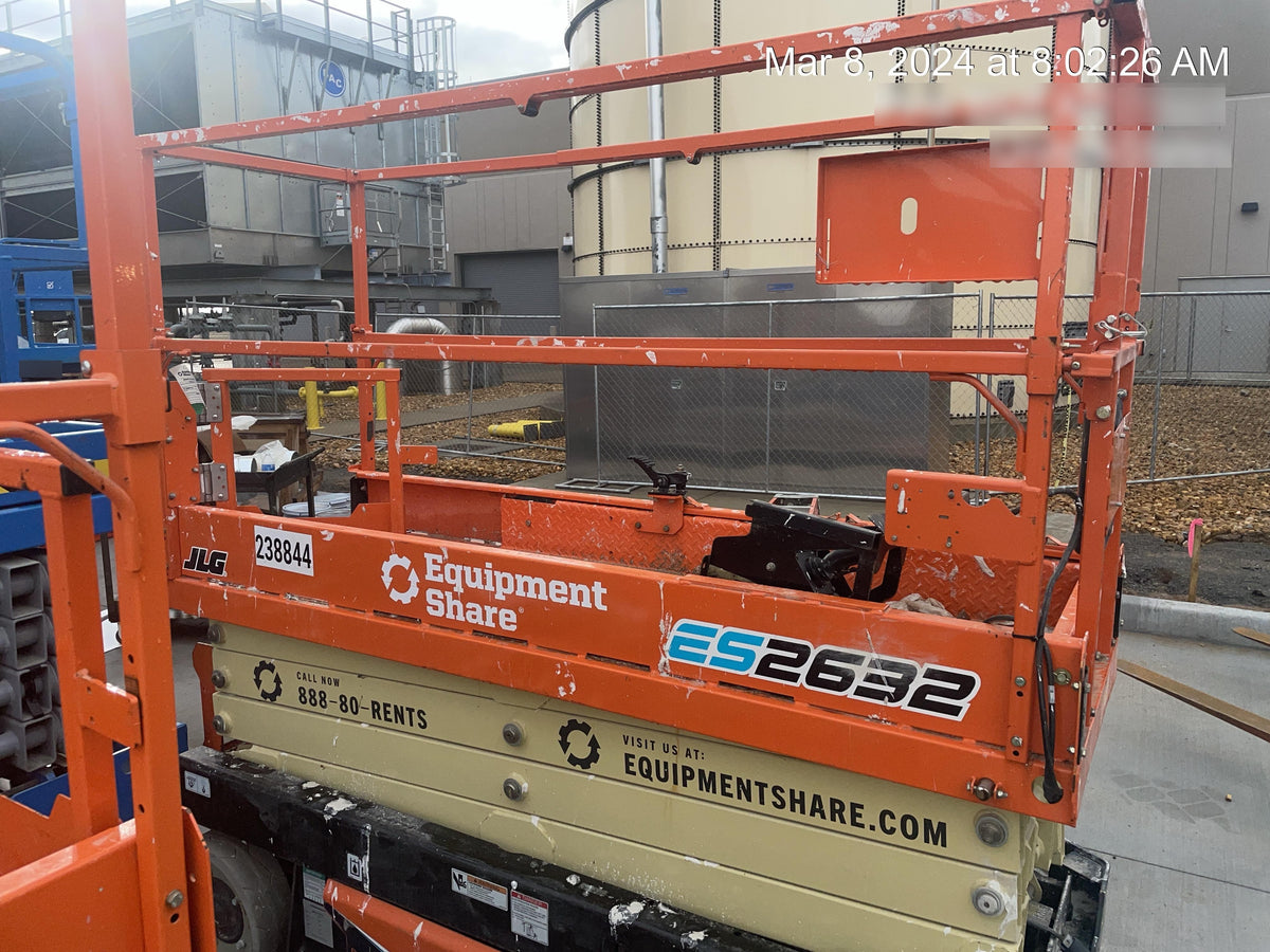 2022 JLG ES2632