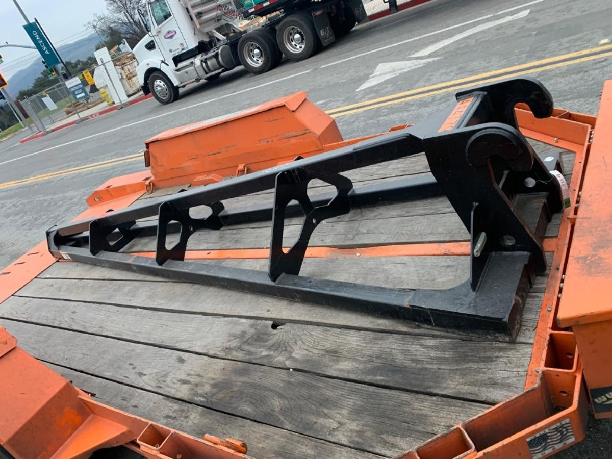2024 JLG 1001275853
