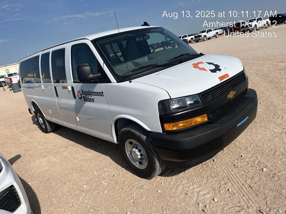 2025 CHEVROLET Express Van - Rental