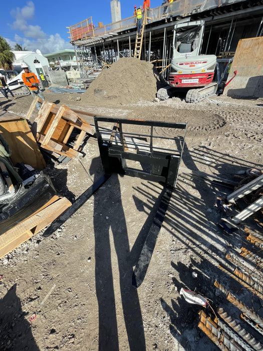 2022 ARROW MATERIAL HANDLING 48" Pallet Forks - Arrow