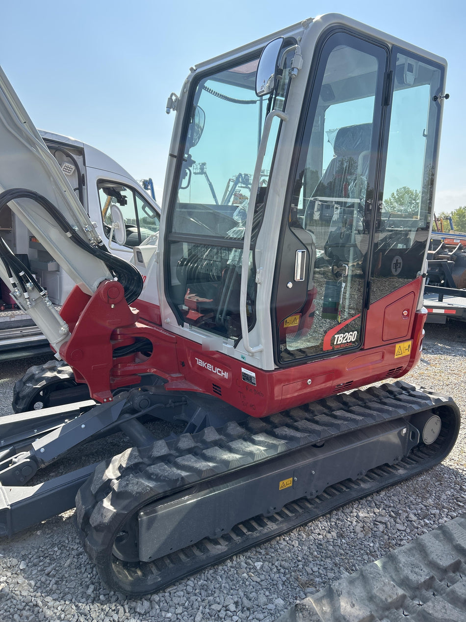 2025 TAKEUCHI TB260-CRA
