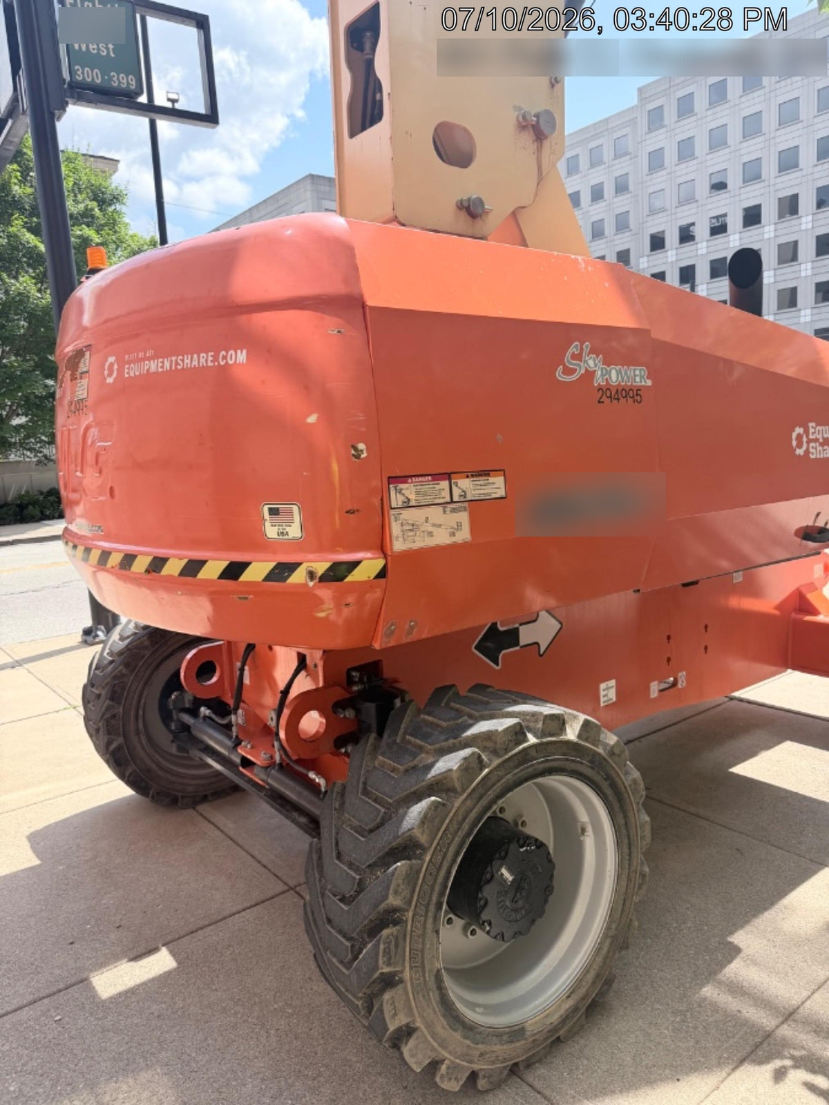 2023 JLG 860SJ