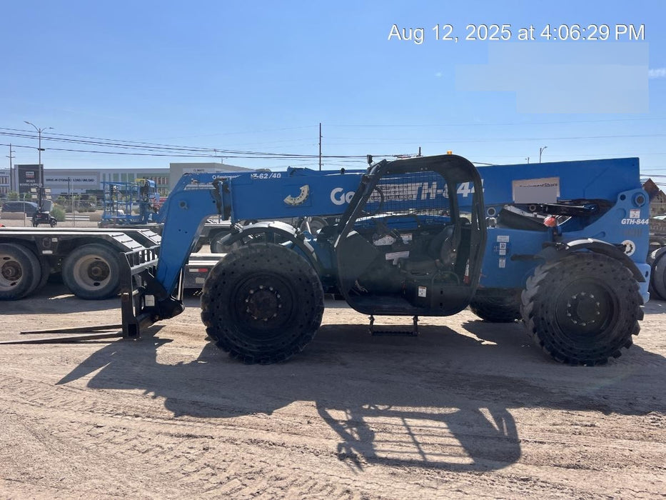 2018 Genie GTH-844 Genie GTH-844 w/Open ROPS, Solid Tires, beacon/work lights, 60" carriage/forks